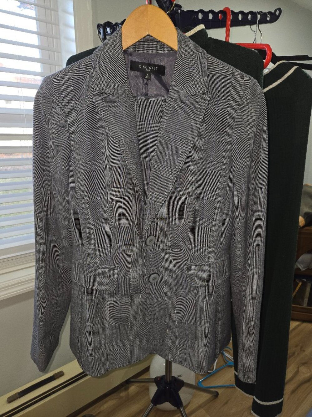 Nine West 2 Suit